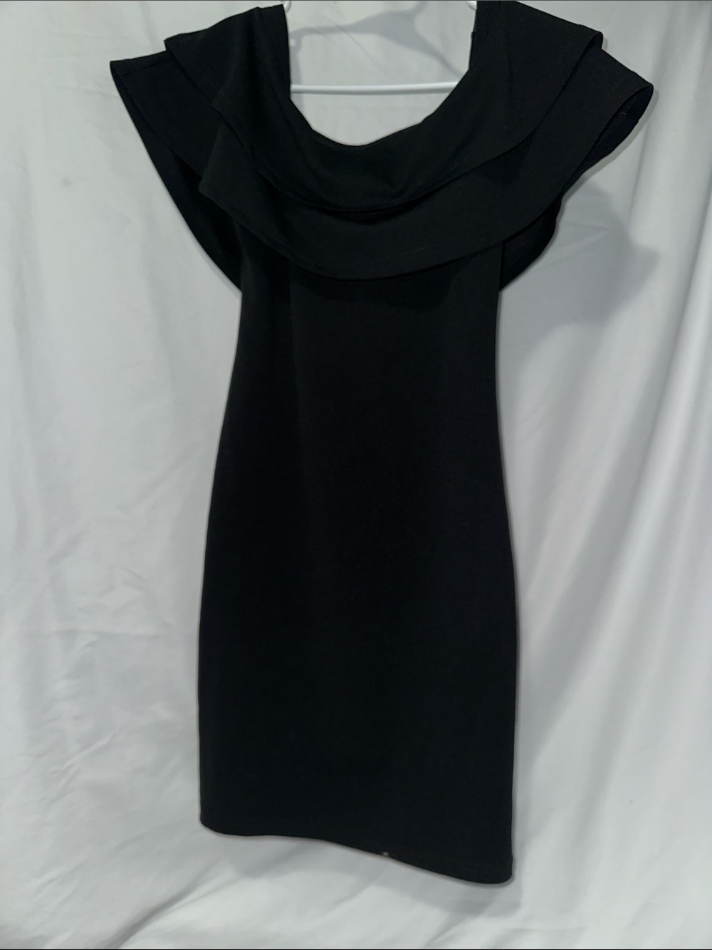 Moda Black One-Shoulder Ruffle Sheath Dress